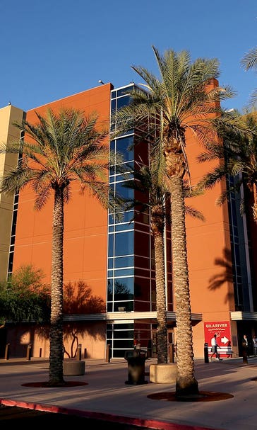 Judge grants restraining order in Coyotes lease dispute with Glendale